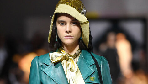 &bdquo;Prada&ldquo; 2020 m. pavasario ir vasaros kolekcijos modelis