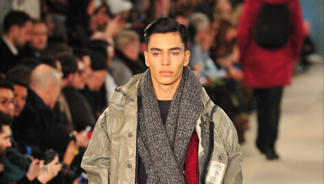 &bdquo;Christopher Raeburn&ldquo; 2016 m. rudens-žiemos kolekcijos modelis