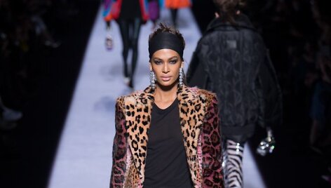 &bdquo;Tom Ford&ldquo; 2018 m. rudens kolekcijos modelis
