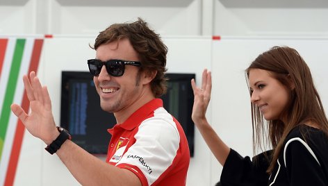 Fernando Alonso ir Dasha Kapustina