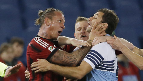 Philippe Mexes išpuolis prieš varžovus