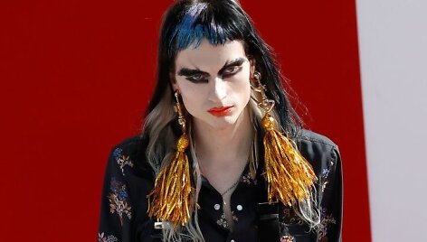 &bdquo;Vivienne Westwood&ldquo; modelis