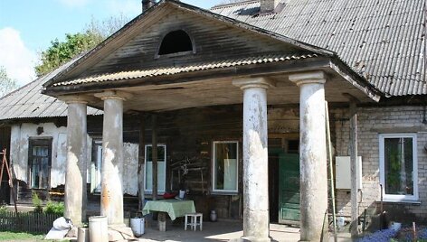 Rūmai &scaron;iuo metu tapę daugiabučiu gyvenamuoju namu 