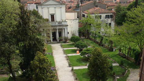 Palazzo Zenobio sodas, kuriame atidaromas Lietuvos paviljonas.