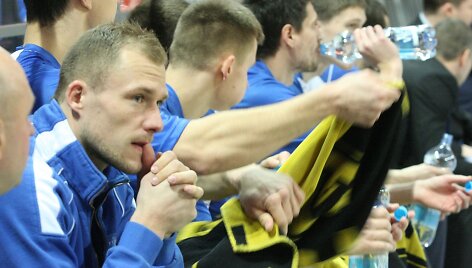 "Neptūno" kapitonas Martynas Mažeika varžybas stebėjo nuo suolelio.