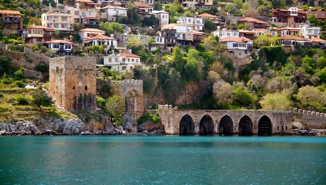 Alanijos pilis Turkijoje