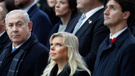 Benjaminas Netanyahu su žmona Sara