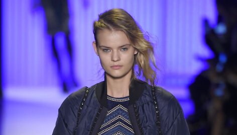 &bdquo;Herve Leger by Max Azria&ldquo; 2016 m. rudens-žiemos kolekcijos modelis