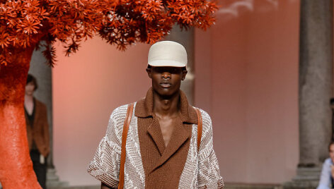 &bdquo;Ermenegildo Zegna&ldquo; 2018 m. pavasario-vasaros kolekcijos modelis 