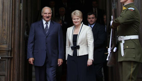 2009-ųjų rugsėjį &ndash; pirmasis Dalios Grybauskaitės ir Aliaksandro Luka&scaron;enkos susitikimas, kurį abu prezidentai įvertino kaip sėkmingą.