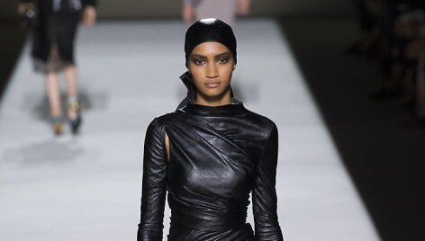 &bdquo;Tom Ford&ldquo; 2019 m. pavasario ir vasaros kolekcijos modelis