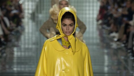&bdquo;Marc Jacobs&ldquo; 2019 m. pavasario ir vasaros kolekcijos modelis