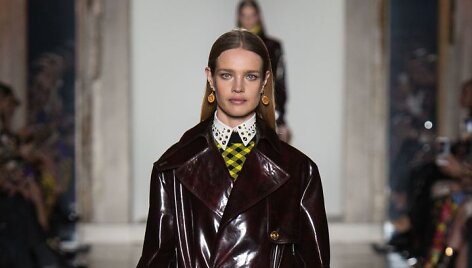 &bdquo;Versace&ldquo; kolekcijos modelis