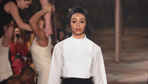 &bdquo;Dior&ldquo; 2019 m. pavasario ir vasaros kolekcijos modelis