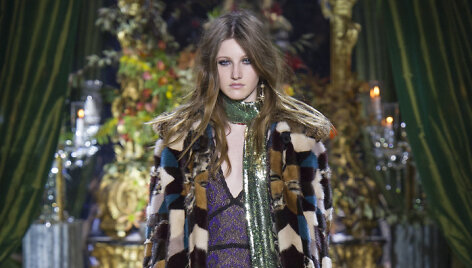 &bdquo;Roberto Cavalli&ldquo; 2016 m. rudens-žiemos kolekcijos modelis