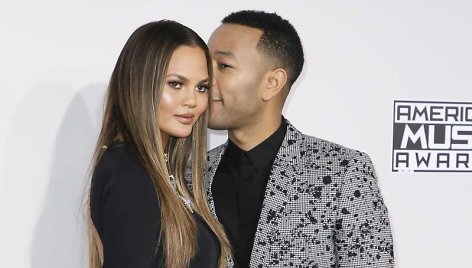 Chrissy Teigen ir Johnas Legendas