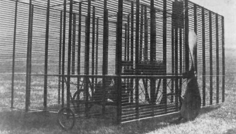 H. F. Phillipso &bdquo;Multiplane II&ldquo; &ndash; pirmasis Anglijos lėktuvas
