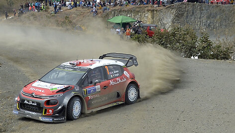 Meksikos ralyje K.Meeke didina persvarą prie&scaron; Sebastieną Ogier