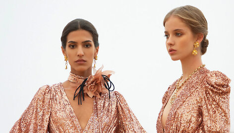 &bdquo;Elie Saab&ldquo; 2021 m. pavasario ir vasaros kolekcijos modelis
