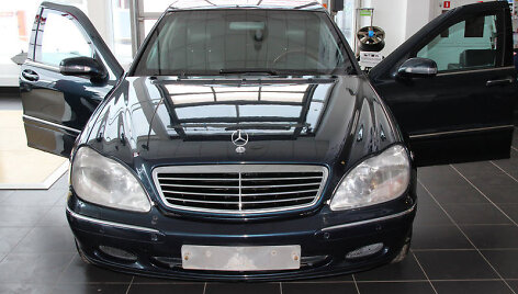 Parduodamas Kremliaus limuzinas &bdquo;Mercedes Benz Pullman&ldquo;