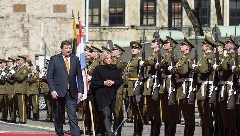 Kra&scaron;to apsaugos ministras Raimundas Karoblis susitiko su Nyderlandų gynybos ministre Jeanine Hennis-Plasschaert