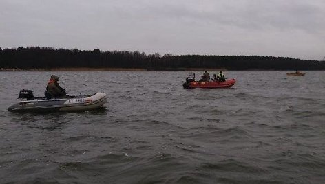 Policijos pareigūnai tikrino, kaip laikomasi karantino taisyklių Kuršių mariose.