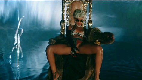 Rihanna dainos &bdquo;Pour it Up&ldquo; vaizdo klipe