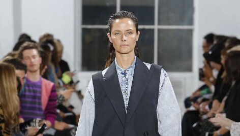 &bdquo;Proenza Schouler&ldquo; 2019 m. pavasario ir vasaros kolekcijos modelis