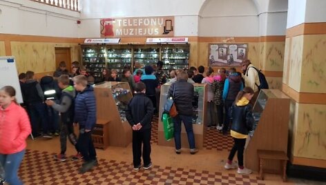 Roki&scaron;kio geležinkelio stotyje įkurtas telefonų muziejus pritraukdavo daug lankytojų. &Scaron;iuo metu jis gyvuoja virtualioje erdvėje.