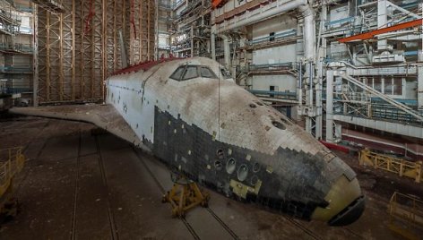 Taip dabar atrodo kadaise sovietinės kosmonautikos pasididžiavimu turėjęs tapti erdvėlaivis „Buran“