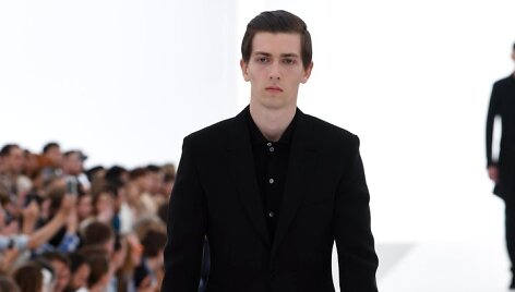&bdquo;Ermenegildo Zegna&ldquo; 2016 m. pavasario-vasaros kolekcijos modelis