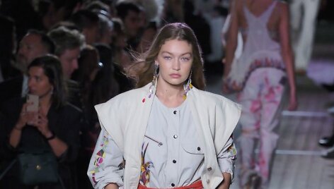 &bdquo;Isabel Marant&ldquo; 2020 m. pavasario ir vasaros kolekcija: Gigi Hadid
