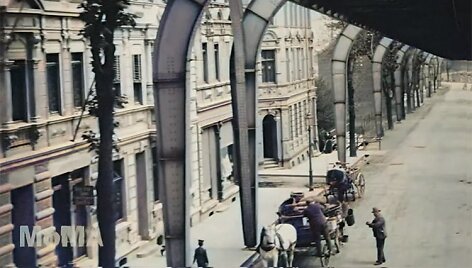 &bdquo;Skraidantis traukinys&ldquo; (&bdquo;Wuppertal Schwebebahn&ldquo;)