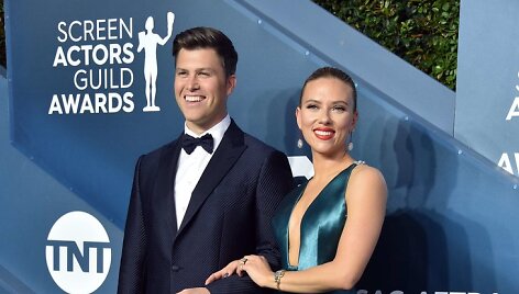 Scarlett Johansson ir Colinas Jostas