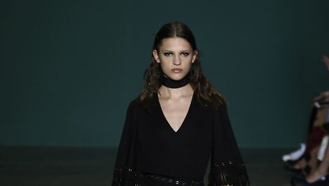 &bdquo;Andrew Gn&ldquo; 2019 m. pavasario ir vasaros kolekcijos modelis