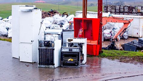 &bdquo;EMP recycling&ldquo; elektronikos ir kitų atliekų perdirbimo gamykloje. 