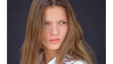 Kate Moss (1988 m.)