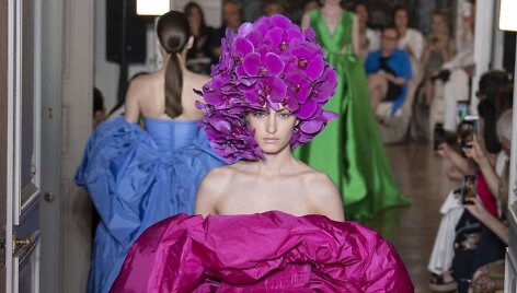 &bdquo;Valentino&ldquo; kolekcijos modelis