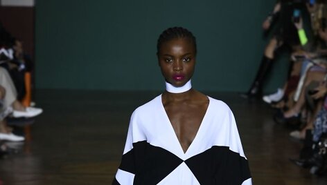 &bdquo;Andrew Gn&ldquo; 2019 m. pavasario ir vasaros kolekcijos modelis