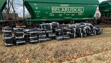 Traukinyje aptikta cigarečių kontrabanda