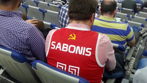 Madrido &bdquo;Real&ldquo; sirgalius, dėvintis SSRS mar&scaron;kinėlius