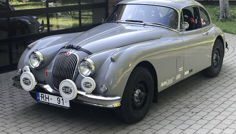 1958 m. &bdquo;Jaguar XK150 FHC&ldquo;