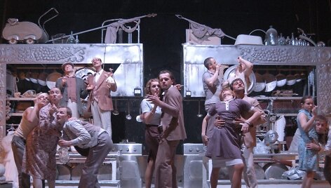 Oskaro Kor&scaron;unovo teatras &ndash; &bdquo;Įstabioji ir graudžioji Romeo ir Džuljetos istorija&ldquo;