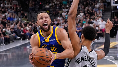 Stephenas Curry ir Victoras Wembanyama