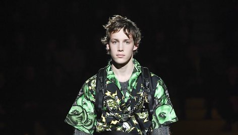 „Prada“  2019–2020 m. rudens ir žiemos kolekcijos modelis