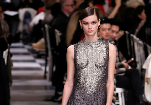 &bdquo;Christian Dior Haute Couture&ldquo; 2018 m. pavasario ir vasaros kolekcijos modelis