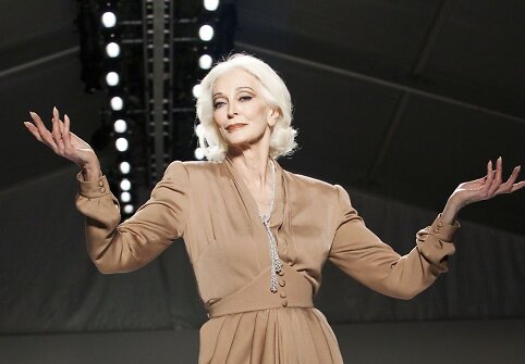 81-erių metų manekenė Carmen Dell'Orefice