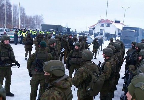 Policijos ir kariuomenės pratybos Telšiuose