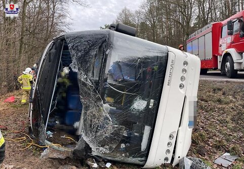 Lenkijoje avariją patyręs autobusas i&scaron; Lietuvos