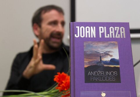 Joano Plazos knygos „Andželikos paklodės“ pristatymas